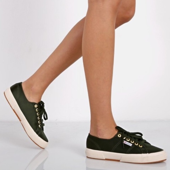 SOLD Superga 2750 Green Satin Sneakers, Size 7 - Picture 2 of 6
